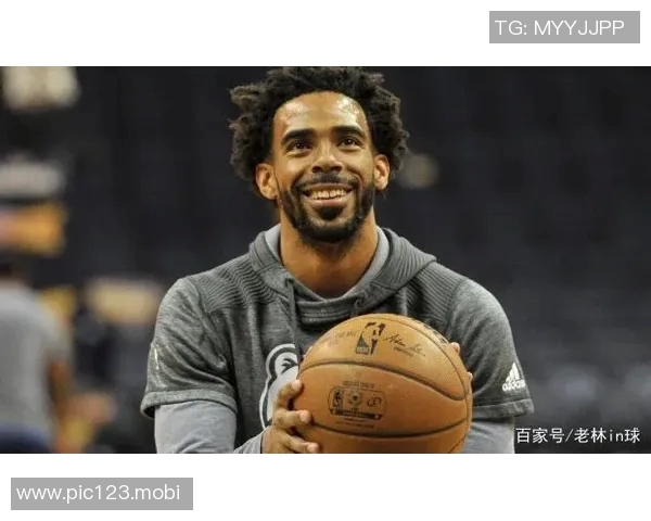 媒体人：华子想签回康利 后者薪水按天数计算 晚签对工资帽影响小