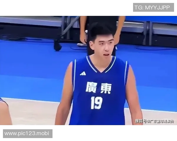 广东宏远最新战报杜锋深夜发声,徐杰重返男篮,徐昕实力证明自我_广东队_上海_1